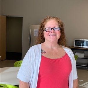 Meet your Posher, Stephanie